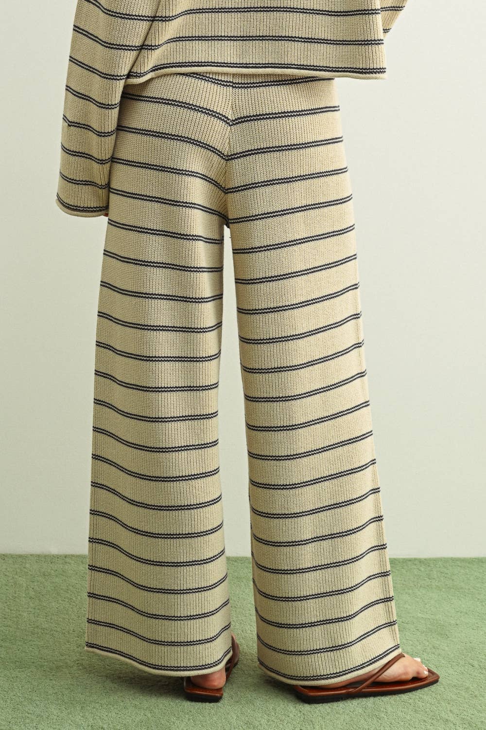 The STRIPED PANTS